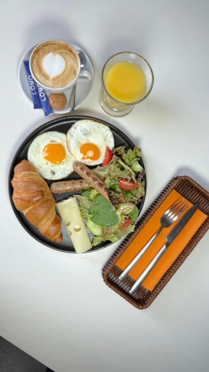 Lomo Hotel Umanʼ Dış mekan fotoğraf